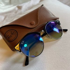 Ray-Ban Clubround Sunglasses